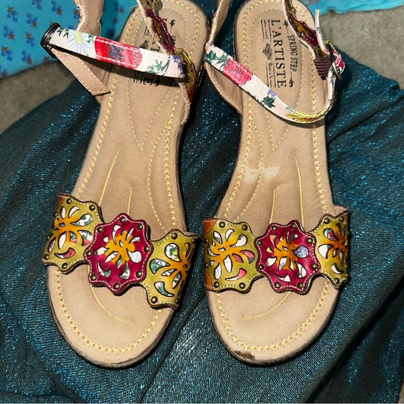 Colorful Women's Sandals - Picture 2 of 7